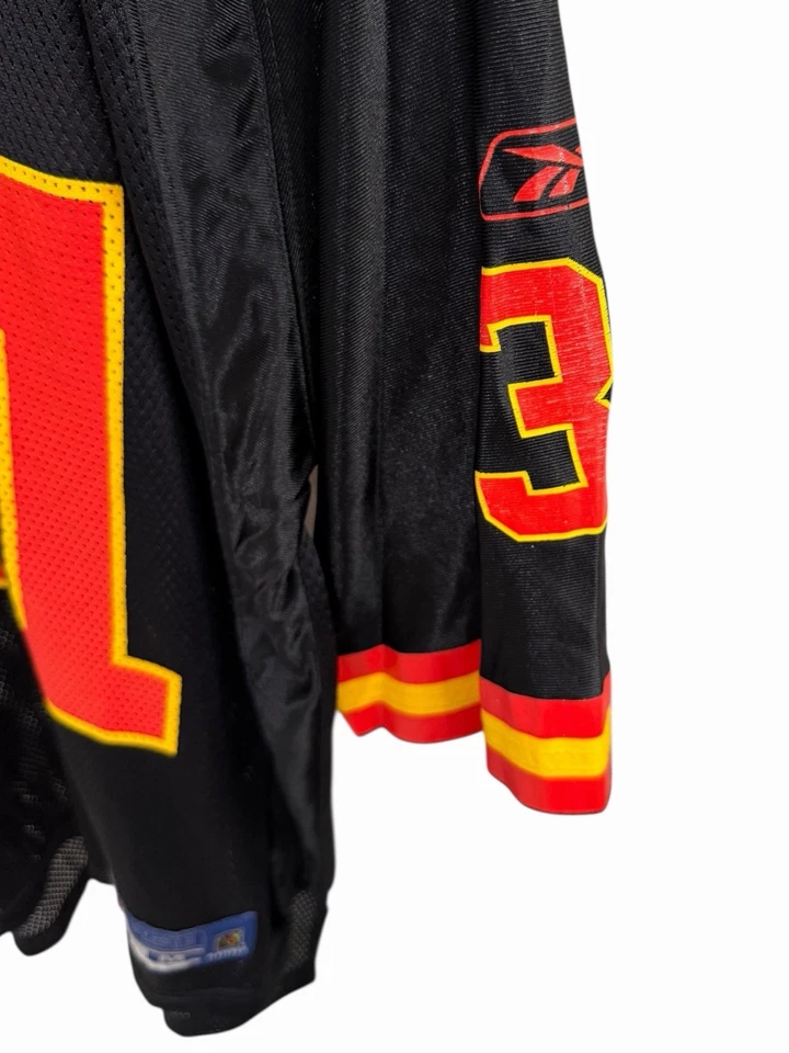 Camiseta Vintage Kansas City Chiefs NFL Reebok Autêntica Priest Holmes - M / Preta - Imagem 4 de 4