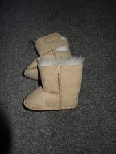 UGG babies beige suede fur lined boots age 0-6 months Brand new