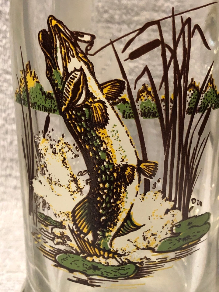 Taza de colección Schmidt's Beer Collector serie 1 6 VI Northern Pike Foto 2 de 4
