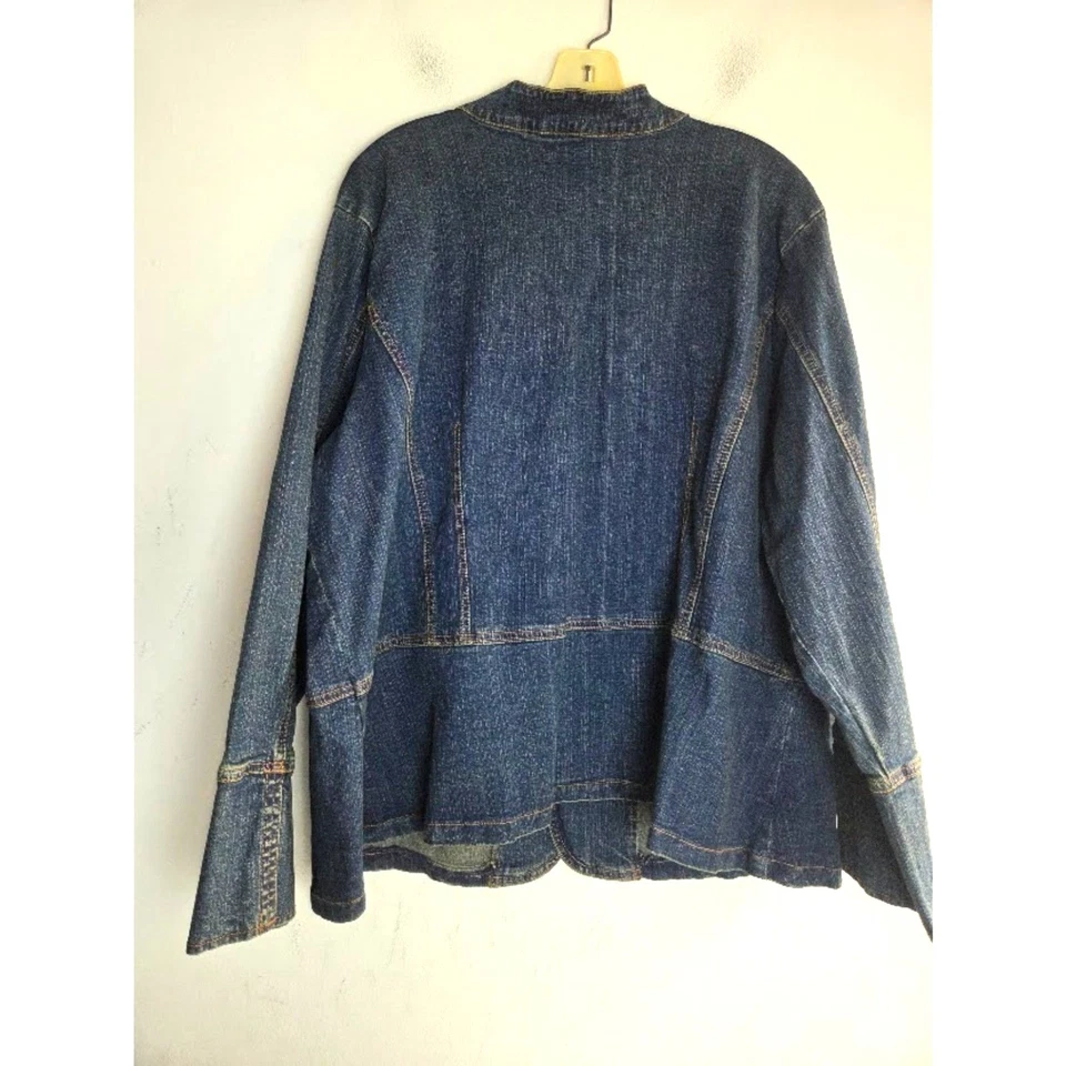 NWOT Denim 24/7 Women Blue Denim w/Gold Floral Embroiderdy Zip Up Jacket sz 24W - Image 2 of 4