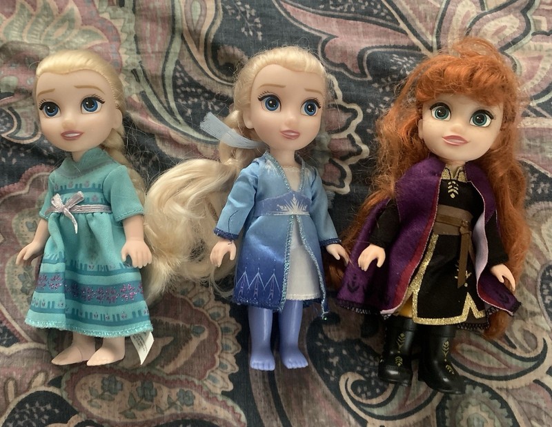 Disney Elsa And Anna 6in Dolls Lot Of 3