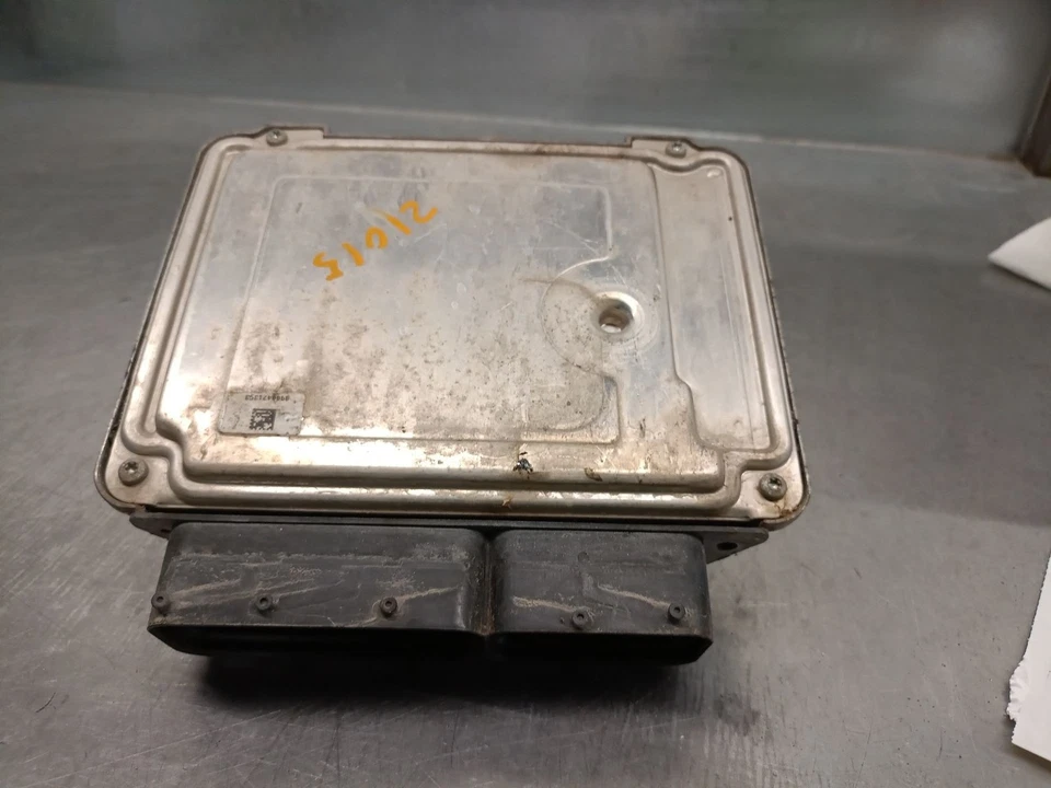 55201790 CENTRALINA MOTORE / 0281012869 BOSCH / 5208058 PER OPEL VECTRA C Z02 - Immagine 2 di 4