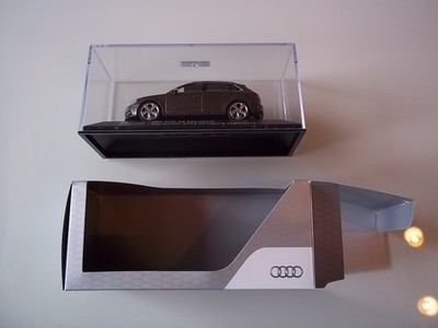 Audi A3 Sportback Ambition S Line(8V) *Dakotagrau*orig Audi *1:43 Schuco*Neu&OVP