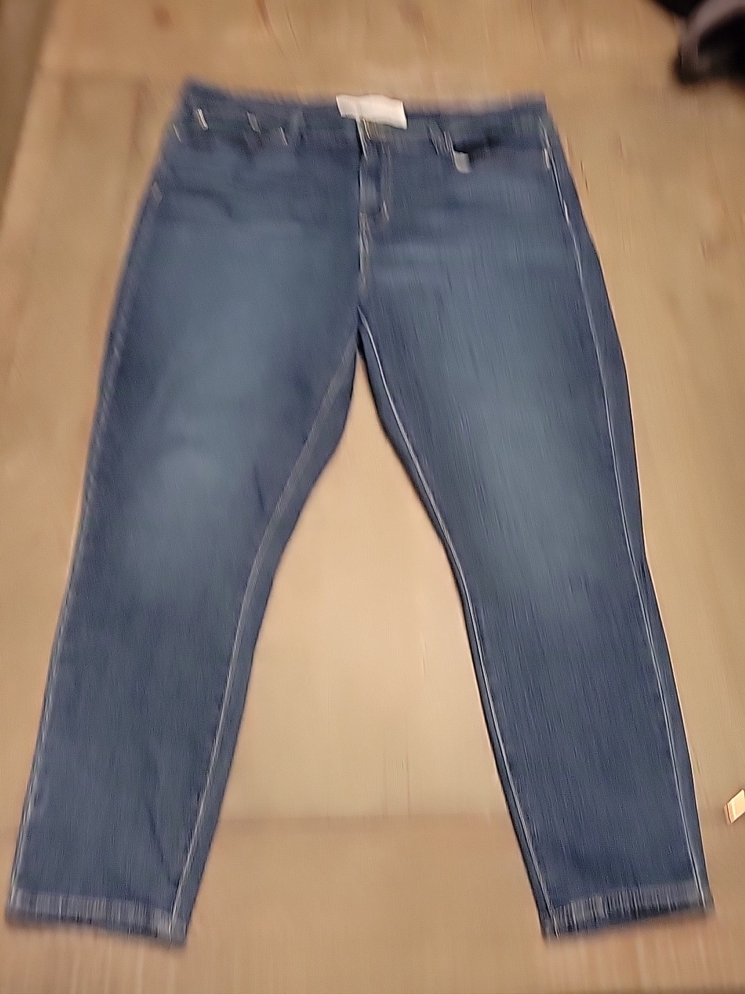 Signature by Levi Strauss Jeans Women's 37 X 24  Skinny Crop Mid Rise