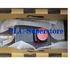 New In Box Mitsubishi HC153S-SZ Servo Motor