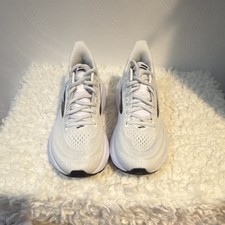 Brooks Ghost 18 White Women's Low Top Mesh Sneaker 120420-1B-105