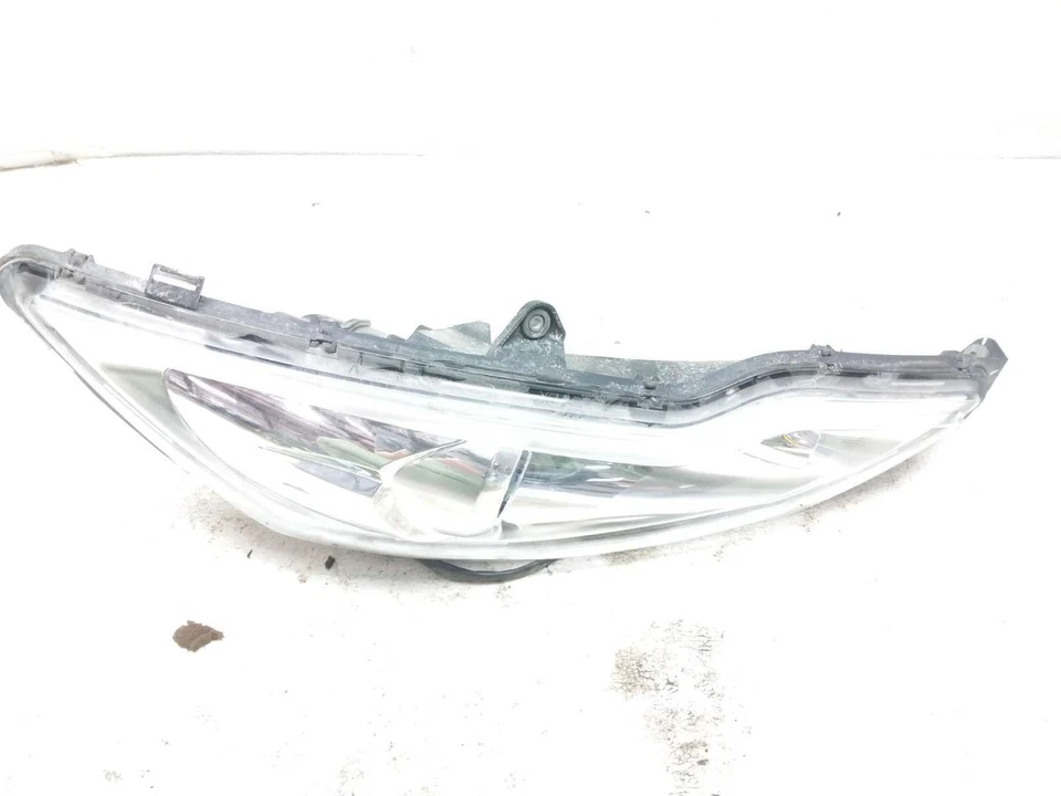 Lámpara de faro delantero derecho Can Am Spyder Roadster RT Limited 12-19 3048540 Foto 2 de 4