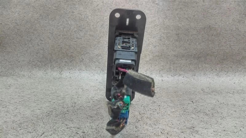 Interruptor de luz antiniebla de crucero de descongelación trasera compatible con 2002 2003 2004 2005 KIA SEDONA g82 Foto 4 de 4