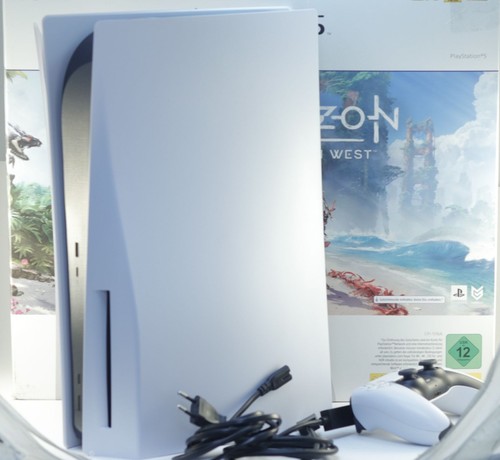 Sony Playstation 5 mit Laufwerk 825 GB gebraucht XXYY