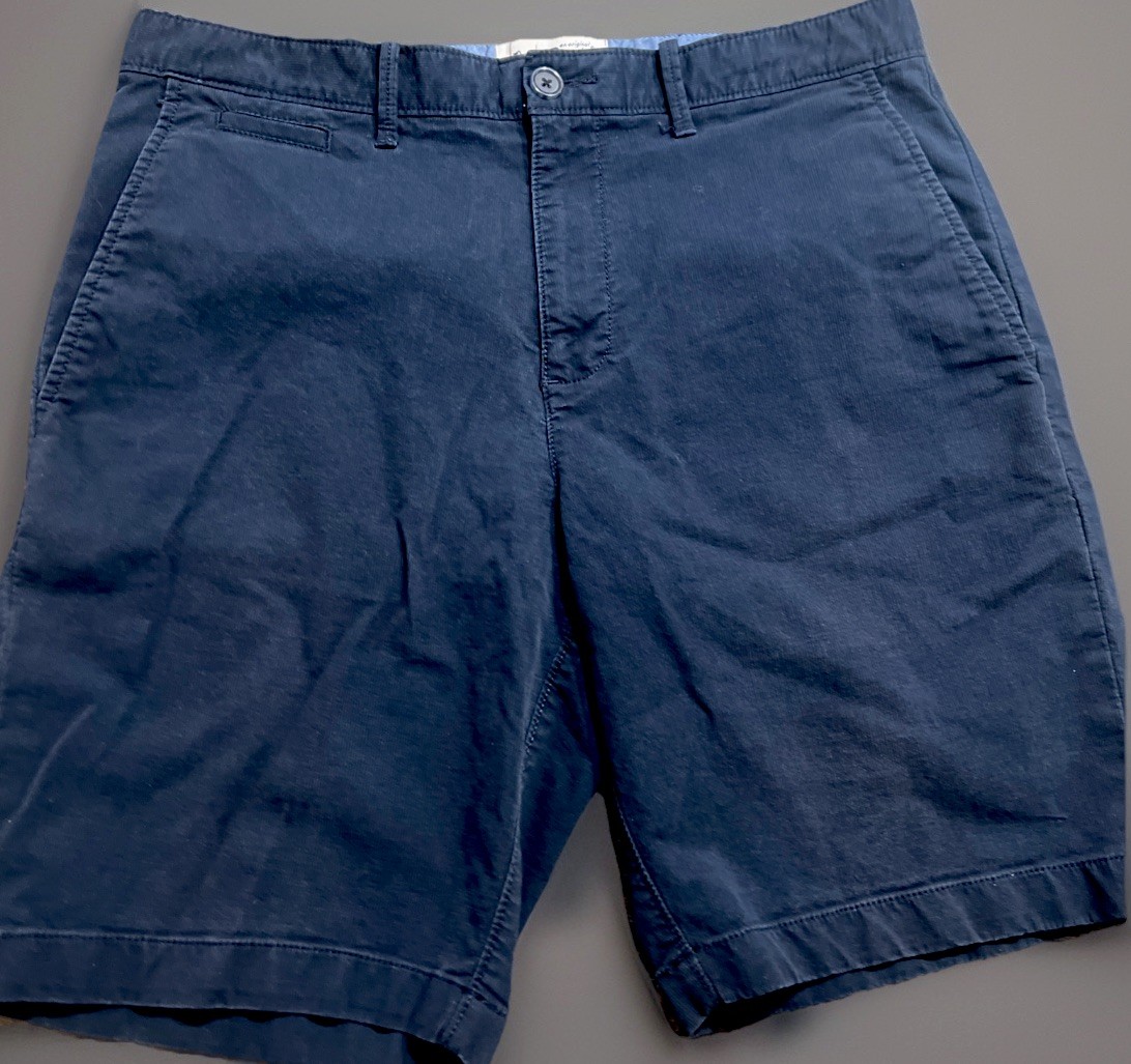 Original Penguin Munsingwear Shorts Mens 32 Navy Blue Cotton Casual Chino