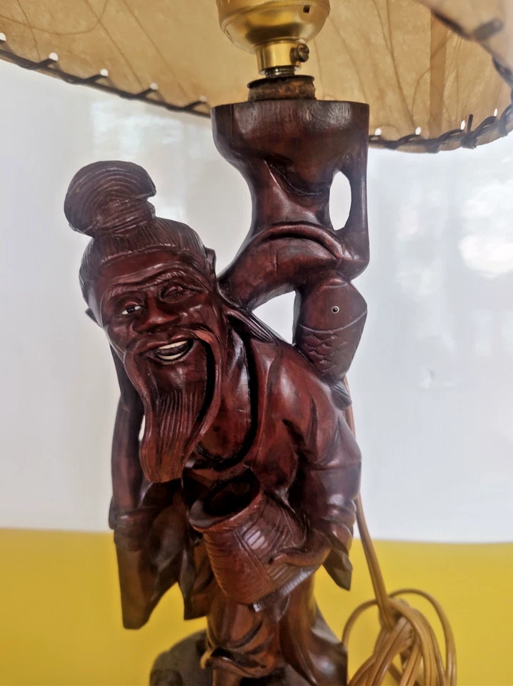 Hand carved Asian Fisherman,  Oriental Style Table Lamp 18" 1930-1940 - Image 4 of 4