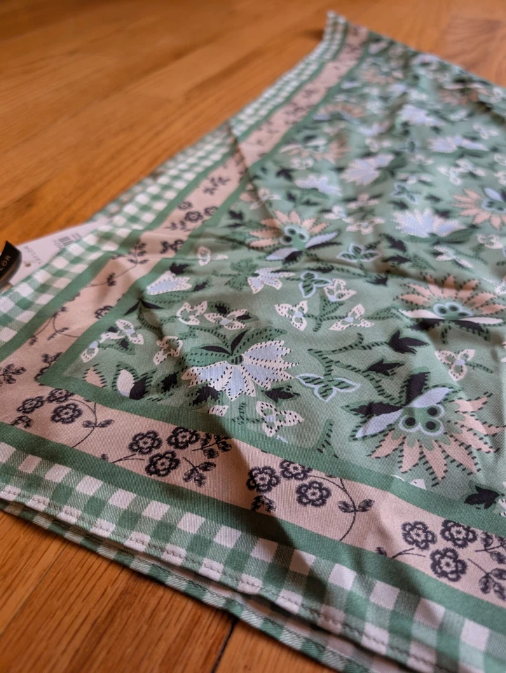 Bufanda verde para mujer Ann Taylor 100 % seda estampado floral nueva con etiquetas Foto 4 de 4