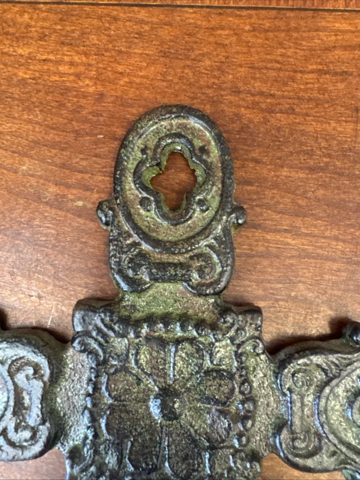 Cast Iron Cross 6 3/4” Rustic Wall Hanging Country Christian Western Décor - Image 2 of 4