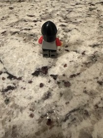 Lego Fright Knights 6031 6097 Black Chin-Guard Castle Minifigure