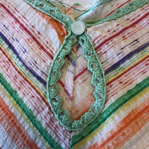 vtg 60s 70s Hippy Top XS/S Crochet Trim Handkerchief Style Striped Pucker Fabric - Picture 10 of 16