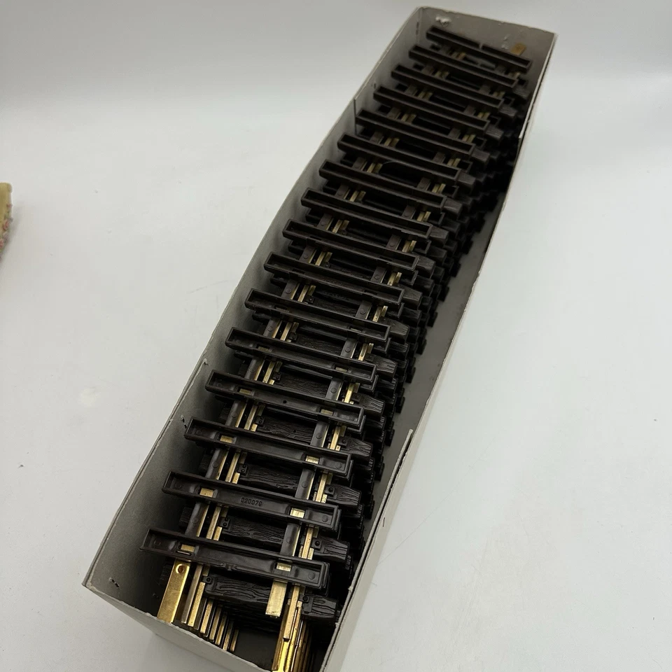 LGB 1600 0 x 13 Brass Curved Track R3 22.5° W/Box G Scale Made In Germany - Image 3 of 4