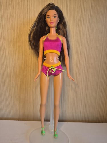 2000 Mattel Surf CIty Kira Barbie #28420 W/ Teresa Swimsuit