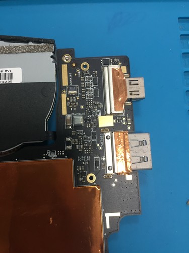 Microsoft Surface Pro 3 Motherboard - X896664-001 Intel I5-4300u 2.90 - 4GB Ram - Picture 3 of 5
