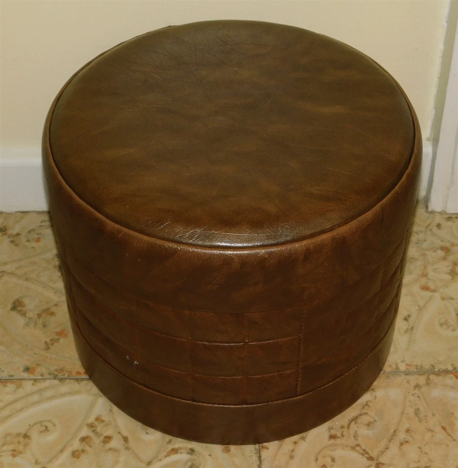 Reposapiés marrón vinilo mediados de siglo 12" de colección con almacenamiento en el interior Foto 4 de 4