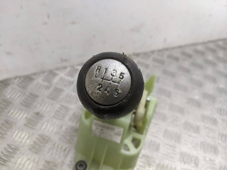 ALFA ROMEO 159 JTDM 16V 4DR SALOON 2008 GEARSTICK  - Image 2 of 4