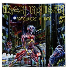BANDERA IRON MAIDEN 4' X 4' BANDERA EN ALGÚN LUGAR DEL TIEMPO