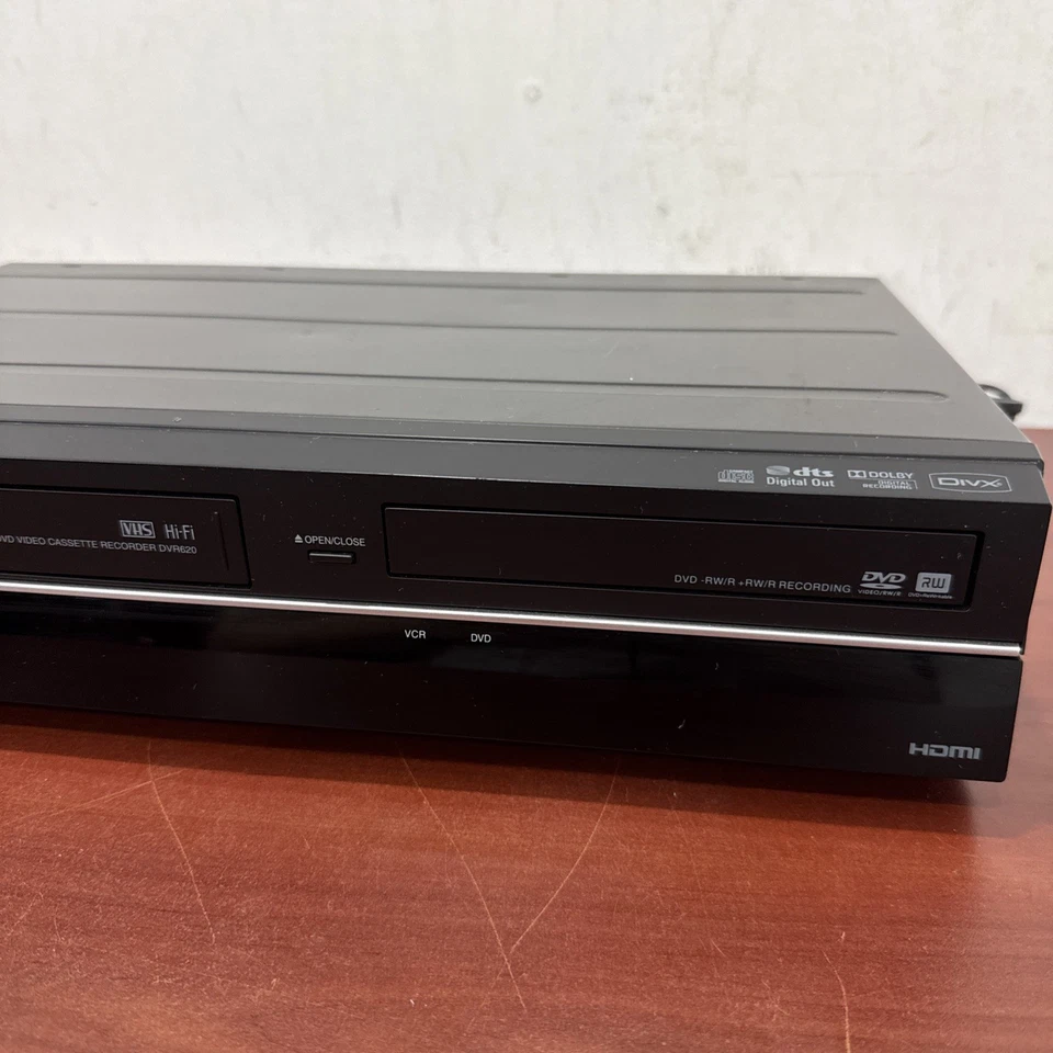 Toshiba DVR620KU VHS/DVD Recorder Combo VCR Dubbing HDMI - NO REMOTE - Tested - Image 3 of 4