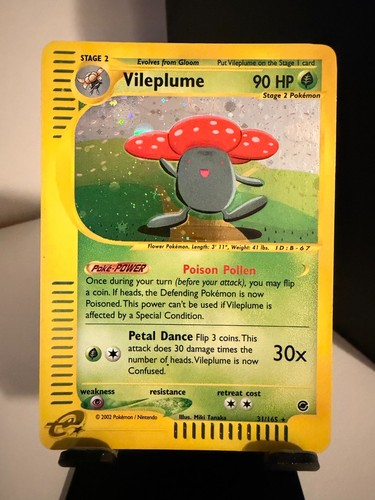 Vileplume - Holo Rare - Mint - Expedition Set WOTC - Vintage Pokemon Swirl