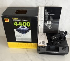 KODAK Carousel 4400 Slide Projector w/Remote
