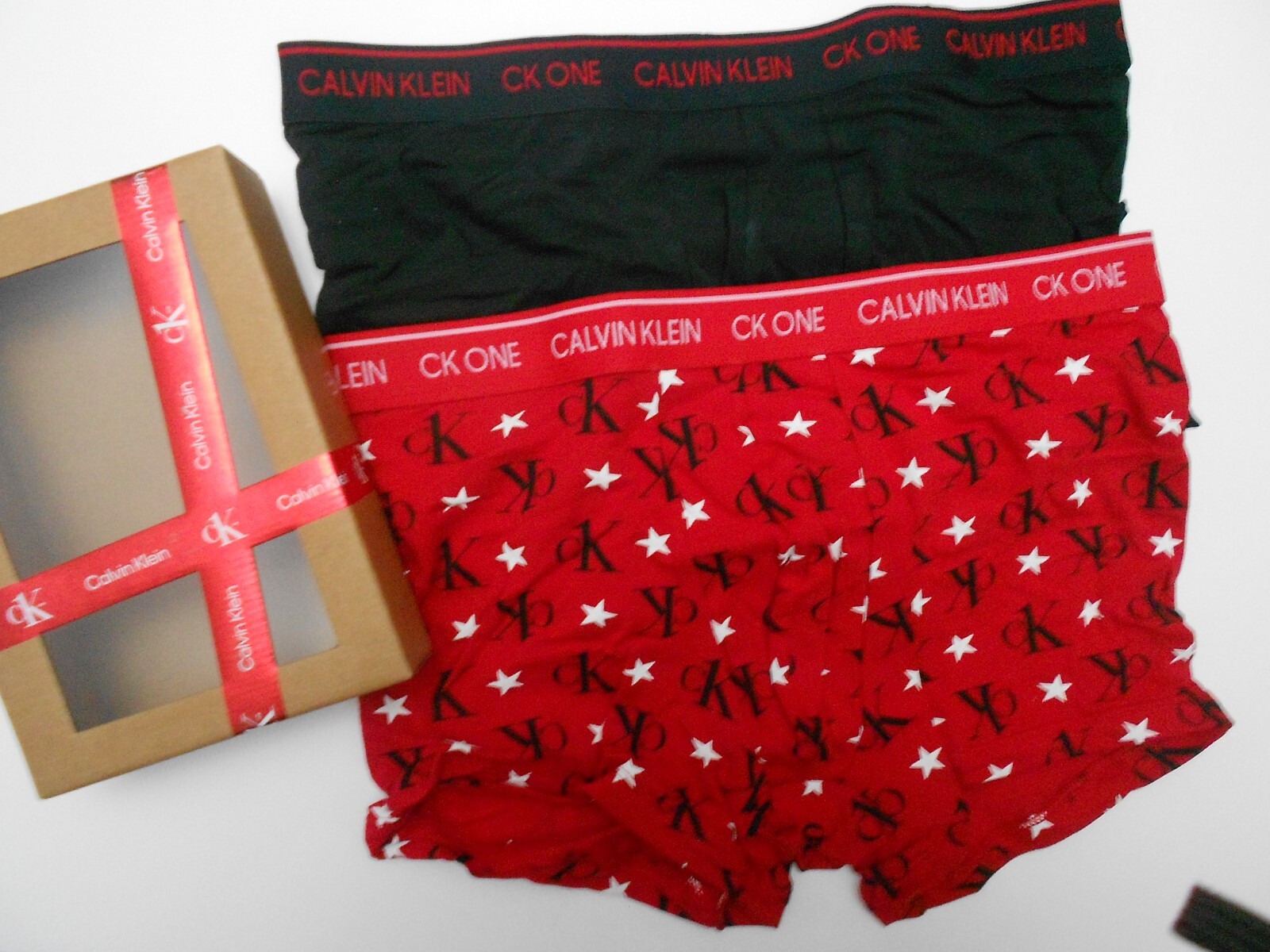 CALVIN KLEIN   2PACK CK ONE                BLACK /RED RRP £34 MEDIUM