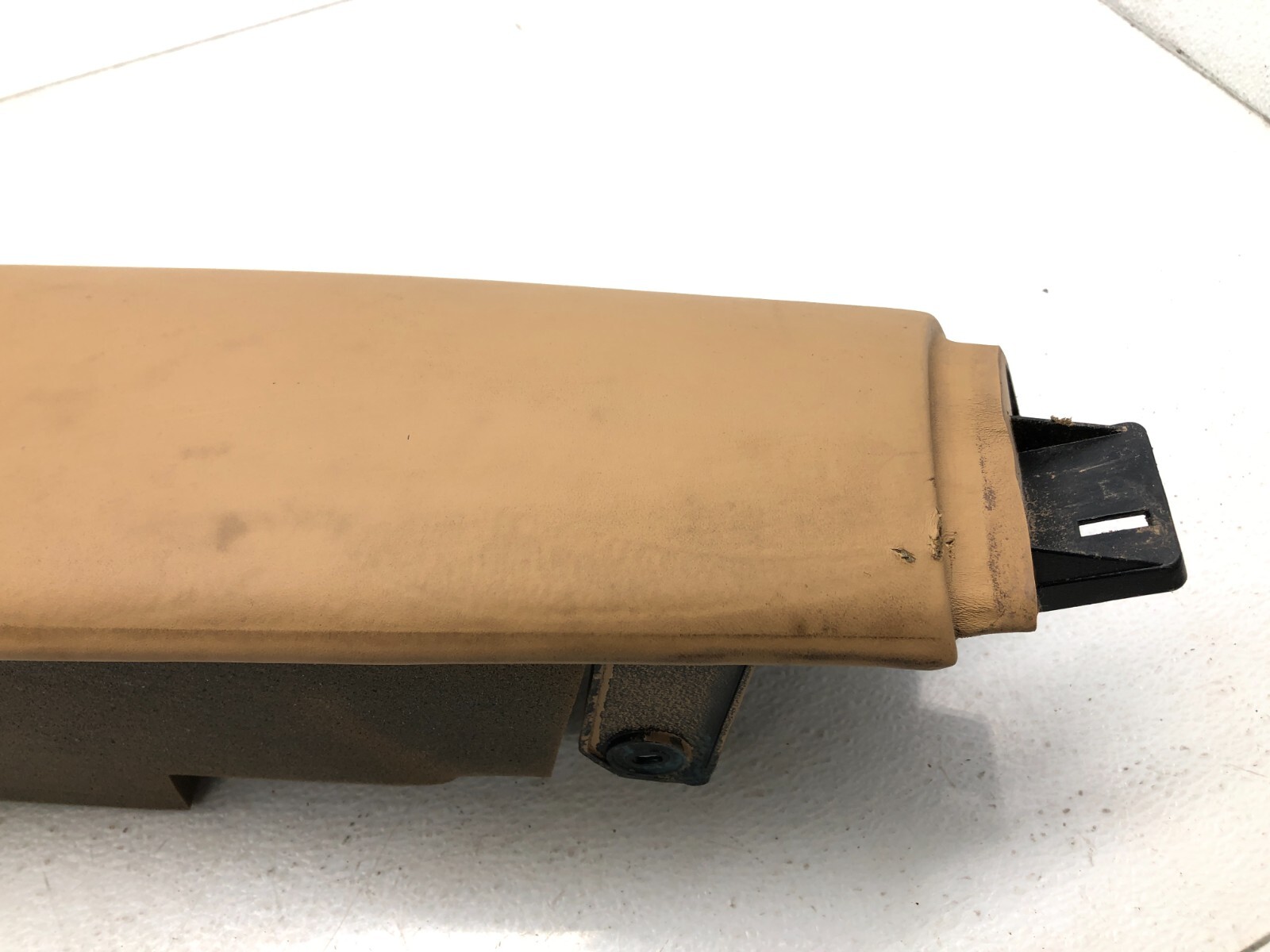 2014-2018 BENTLEY FLYING SPUR LEFT DRIVER REAR D-PILLAR LOWER TRIM COVER #NOTES