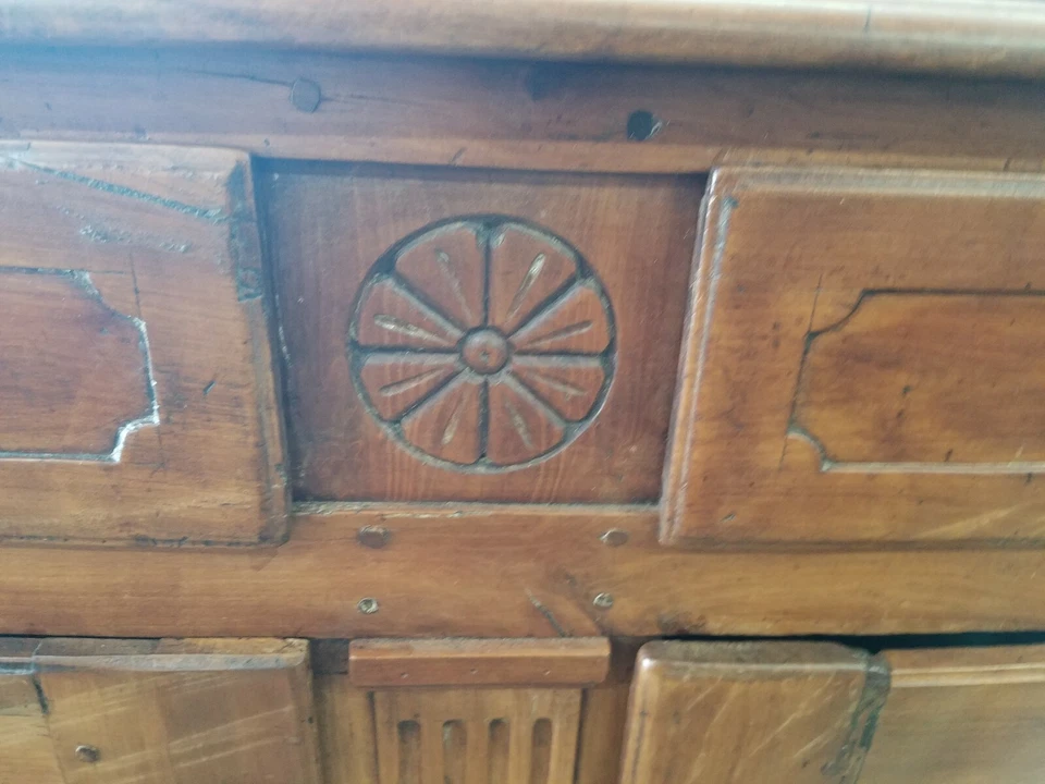 APARADOR FRANCÉS 2 PUERTAS COUNTRY SIGLO XVIII Foto 4 de 4