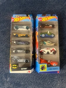 HOT WHEELS  BATMAN 2025 and NETFLIX STREET BEAST 5 pack