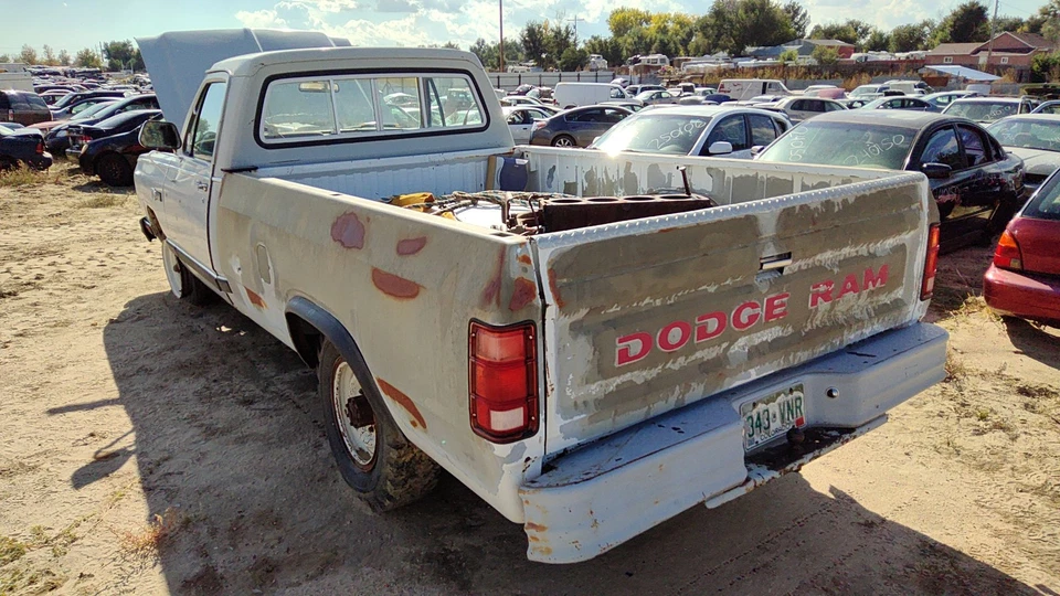 Dodge D350 1981-1992 pasajero brazo de control superior delantero derecho OEM 4x2 03492122 Foto 4 de 4