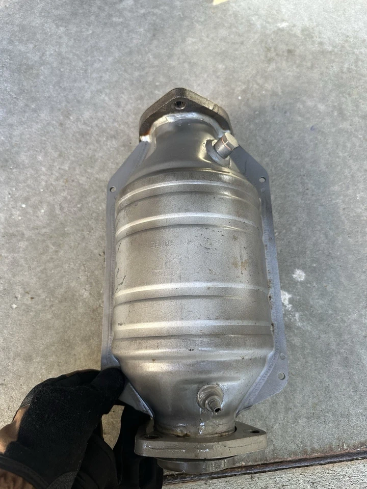 Convertidores catalíticos Ferrari Testarossa 1984-1991 Foto 2 de 4