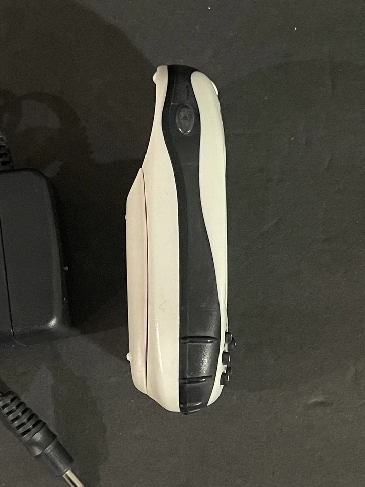 Magellan eXplorist 400 GPS Portable/Walking/Hiking - Image 3 of 4