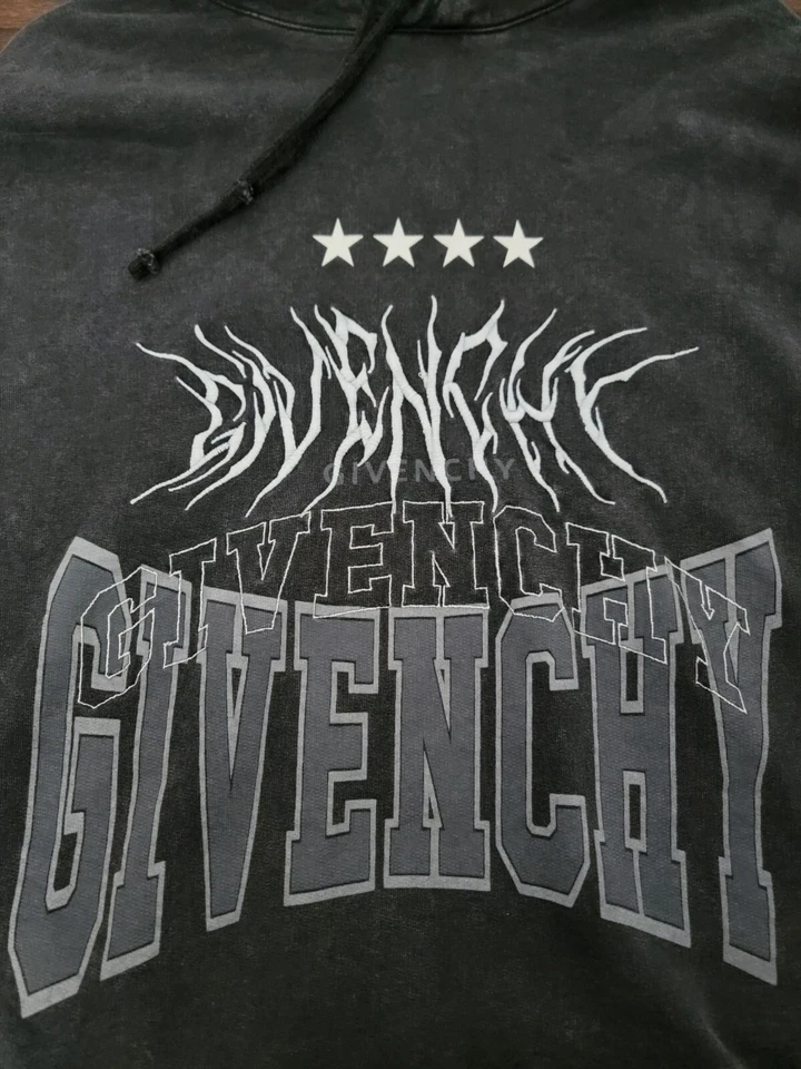 Sudadera con capucha bordada lavada Givenchy. Usado una vez  Foto 2 de 4