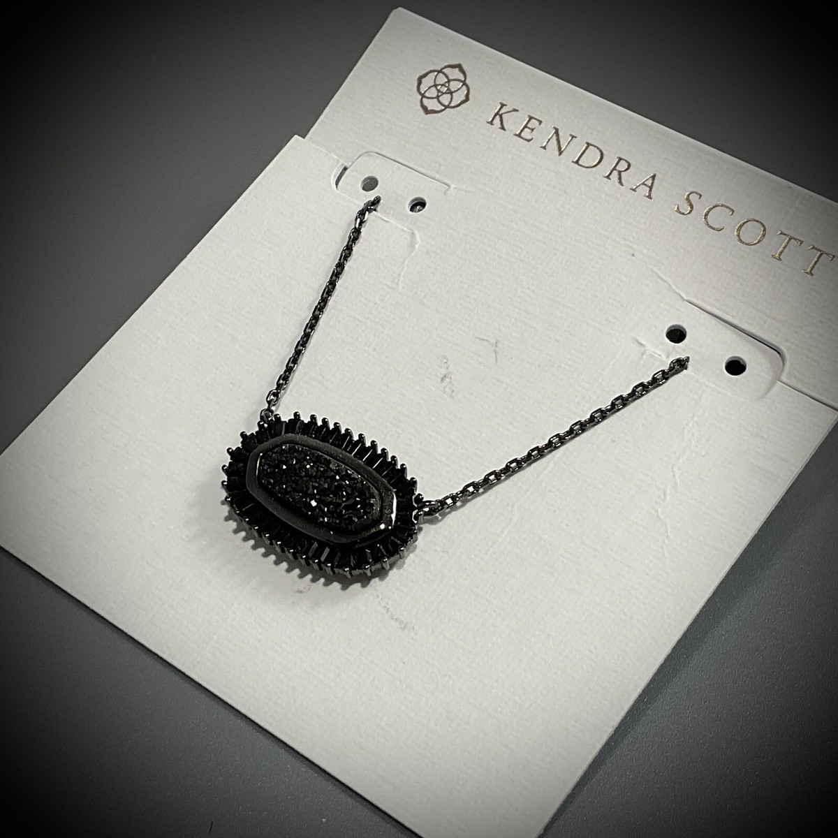 NWT KENDRA SCOTT BLACK BAGUETTE ELLIE NECKLACE