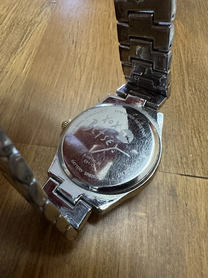 Reloj analógico Betsey Johnson estrás oro/plateado acero inoxidable Foto 3 de 3