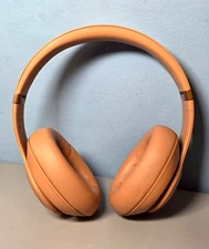 Beats Studio Pro x Kim Kardashian Wireless Noise Cancelling Headphons - Earth