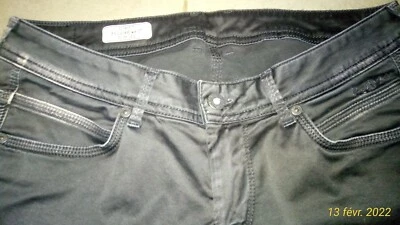 Jean Pepe Jeans slim fit en toile enduit noir - Photo 1/4