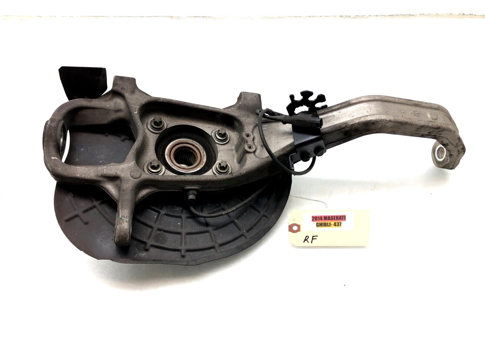 2014-2019 MASERATI GHIBLI AWD RIGHT PASSENGER FRONT SPINDLE KNUCKLE HUB OEM.
