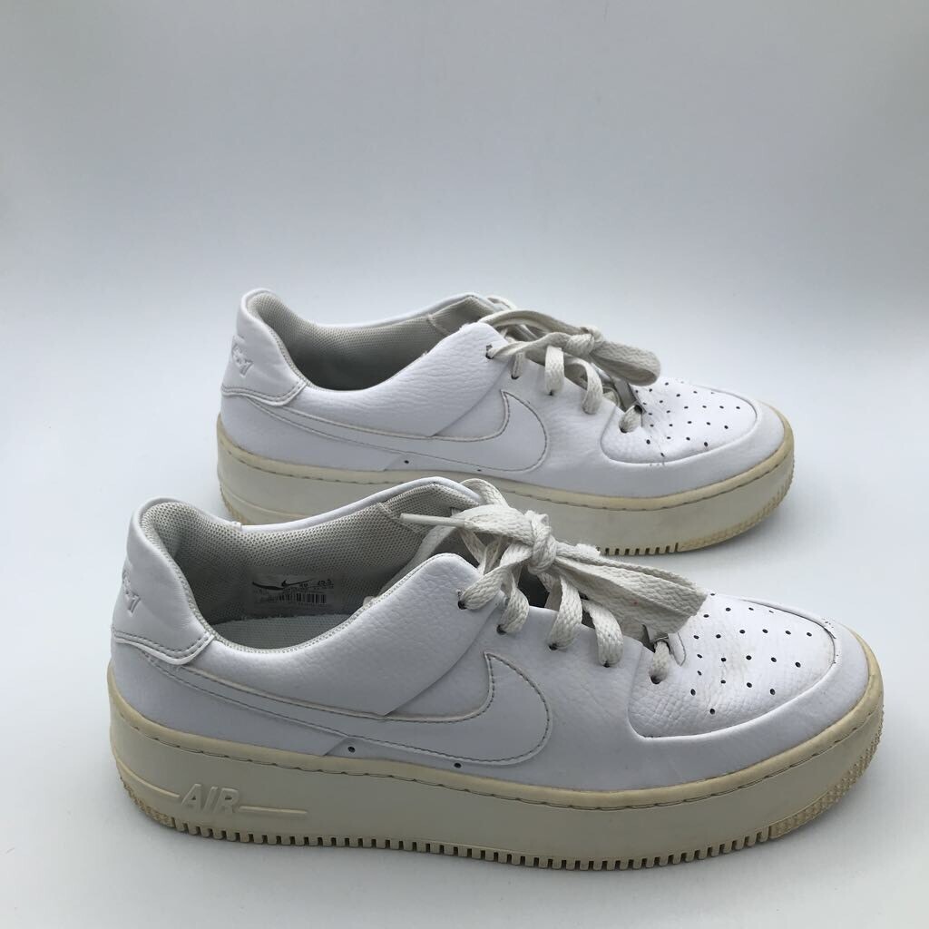 Nike Womens Air Force 1 Sage Low Sneaker Shoes White AR5339