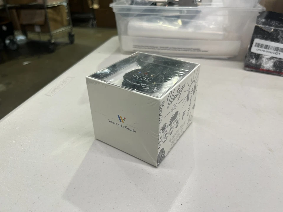 GENUINE Fossil Gen 5E 44mm Black Case Silicone Band Smartwatch FTW4047V SEALED  - Image 3 of 4