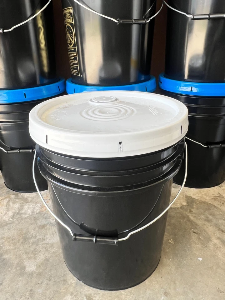 Bulk 5 Gal Laundry Detergent - Image 4 of 4