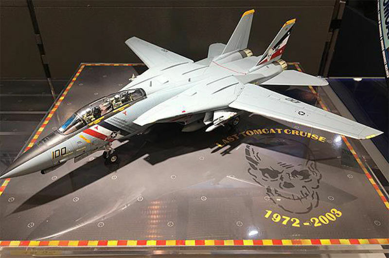 Tamiya 61118 1/48 Grumman F-14D Tomcat Airplane Model Kit - Image 6