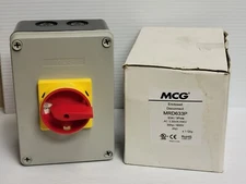 NEW MCG ENCLOSED DISCONNECT MRD633P 63 A AMP 3P 30HP 600V