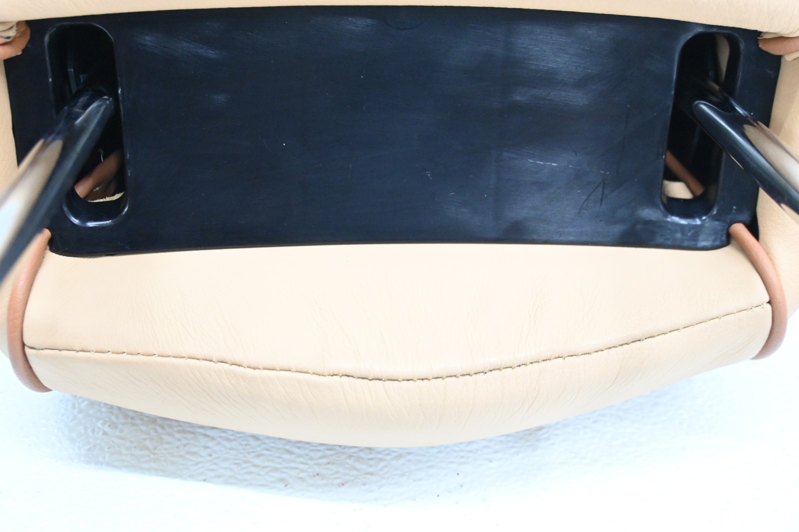 ⭐ 03-12 Maserati Quattroporte Front Upper Seat Headrest Leather Trim Beige Oem