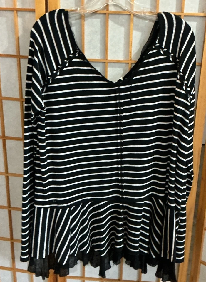 Great Free People size L black white stripe long sleeve lace shirt women - Image 3 of 3