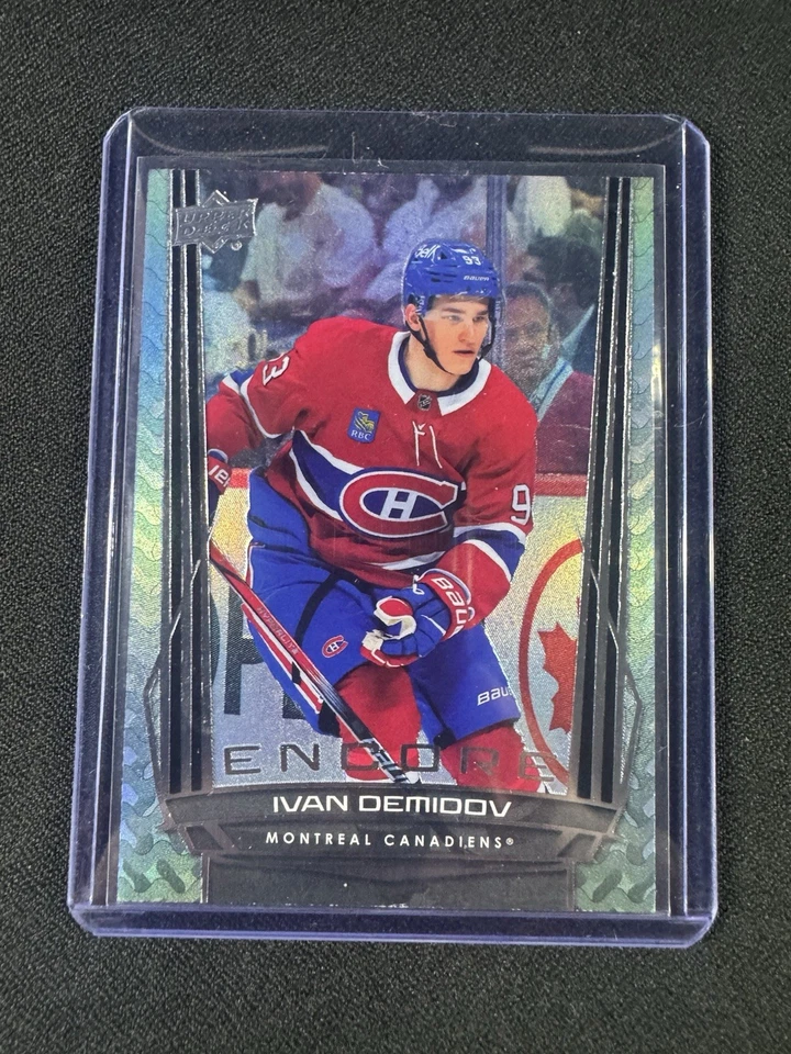 ЛОТ ТОВАРОВ IVAN DEMIDOV, COLE CAUFIELD, LANE HUTSON 2025-26 UD СЕРИЯ 1 НА БИС - Изображение 2 из 4