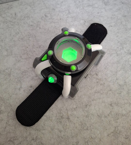 Omnitrix Deluxe Ben 10 – Version Française – Bandai 2017 – Neuf